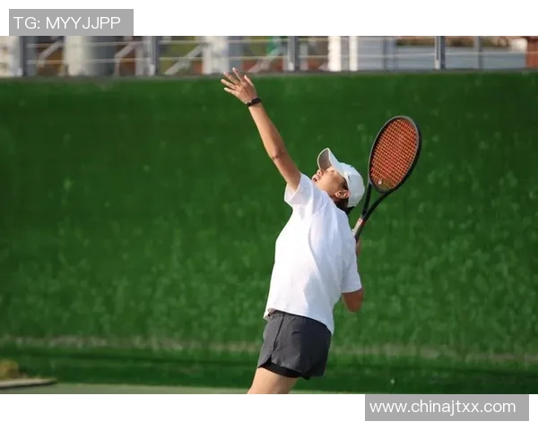 黄秀英独家分享网球心得与技巧助你提升球技的秘诀与经验 黄秀英独家分享网球心得与技巧助你提升球技的秘诀与经验